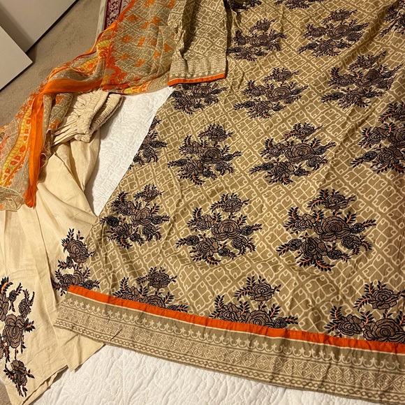 embroidered 3 pc suit kameez indian pakistani - Picture 2 of 5